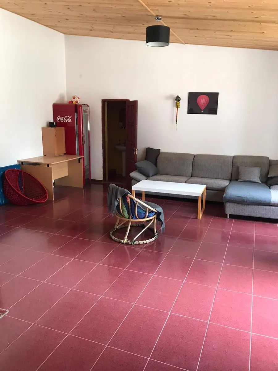 Дом, 5-комн., 700 м²