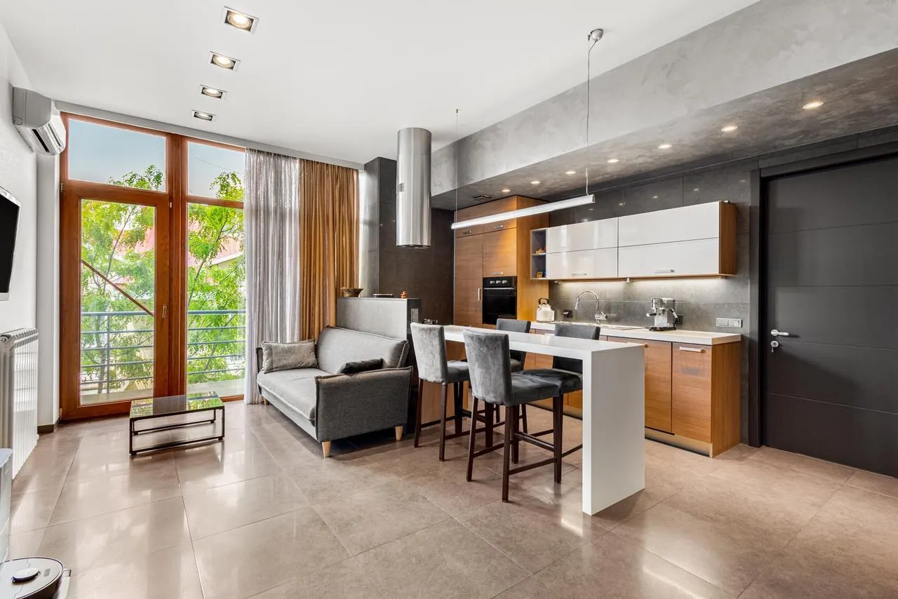 Квартира, 5-комн., 246 м²