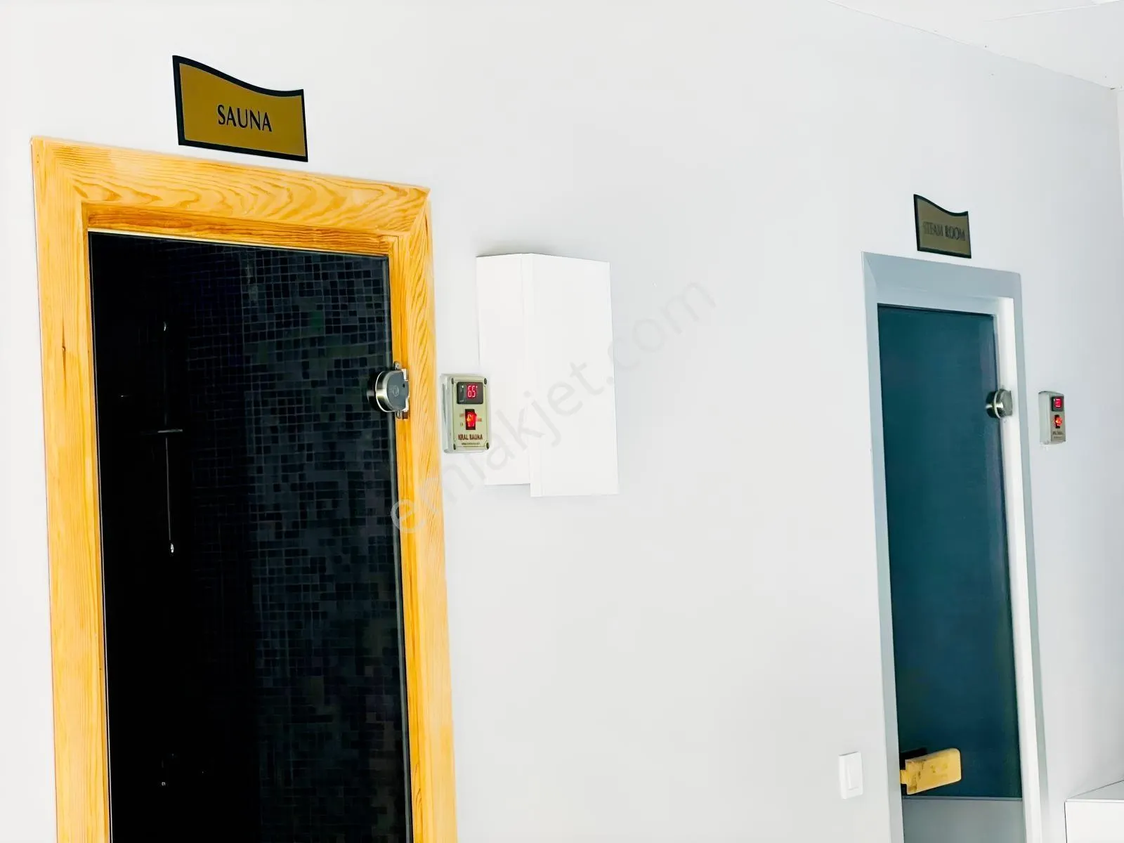 Apartment, 2-room, 60 m²