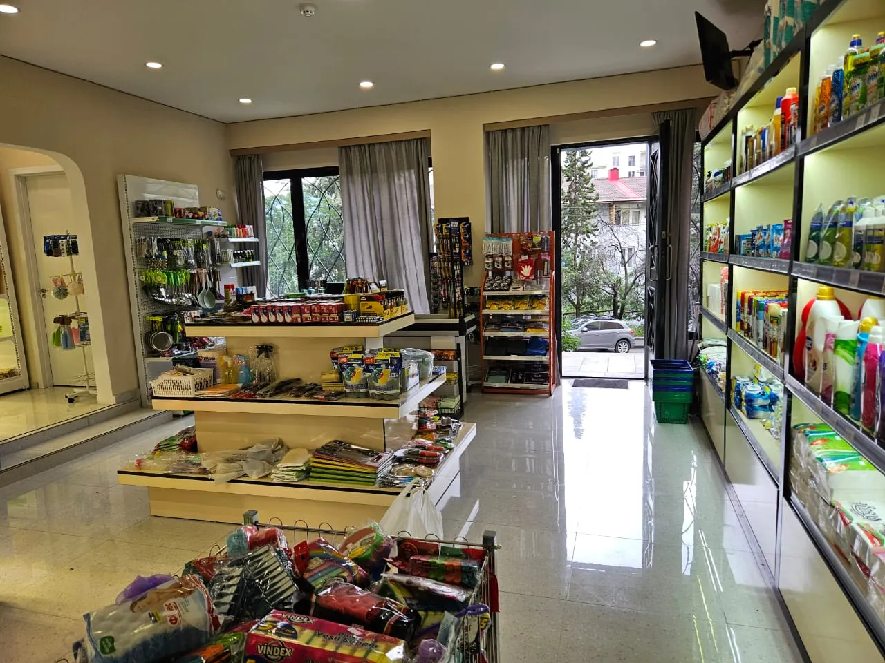Commercial, 106 m²