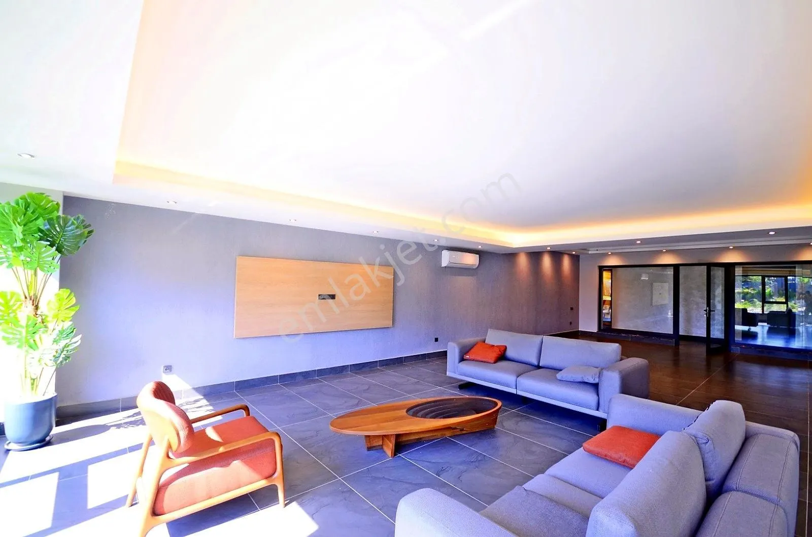 Apartment, 2-room, 55 m²