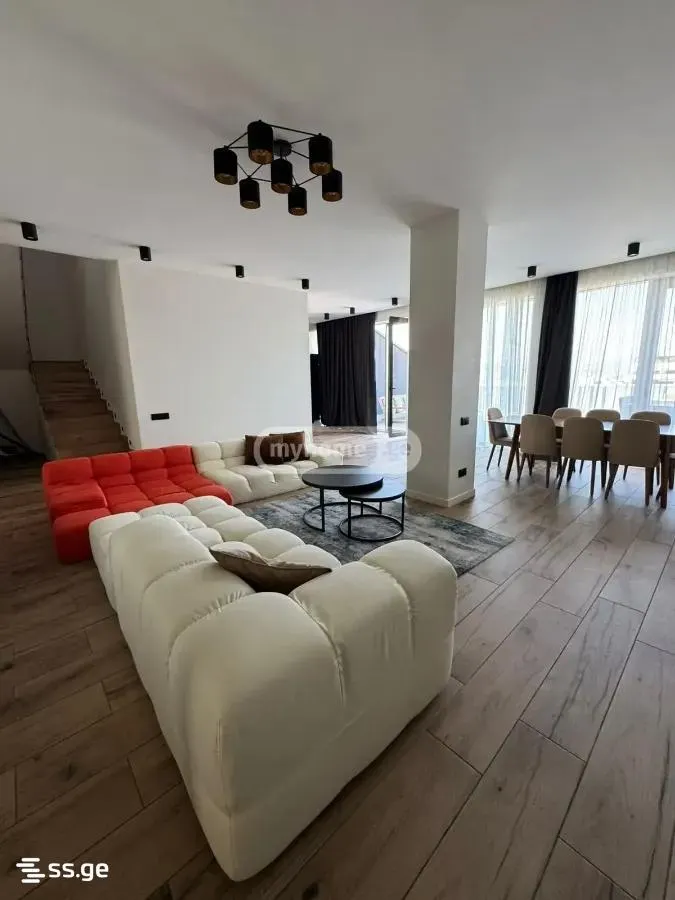 Apartment, 5-room, 205 m², Shrosha St, 2