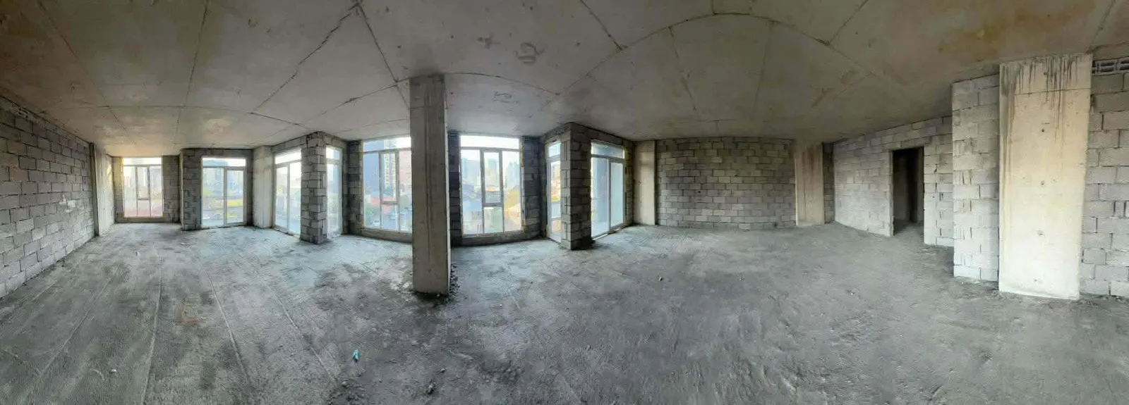 Квартира, 4-комн., 101 м², Peter Tchaikovsky St, 65