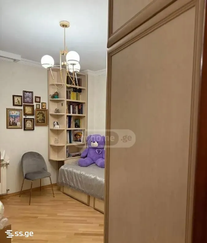 Apartment, 4-room, 110 m²