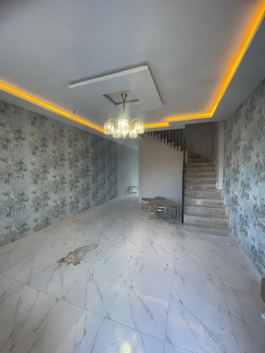 Дом, 5-комн., 160 м²