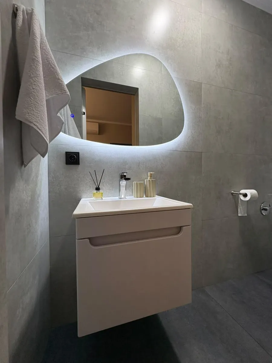 House, 2-room, 80 m²
