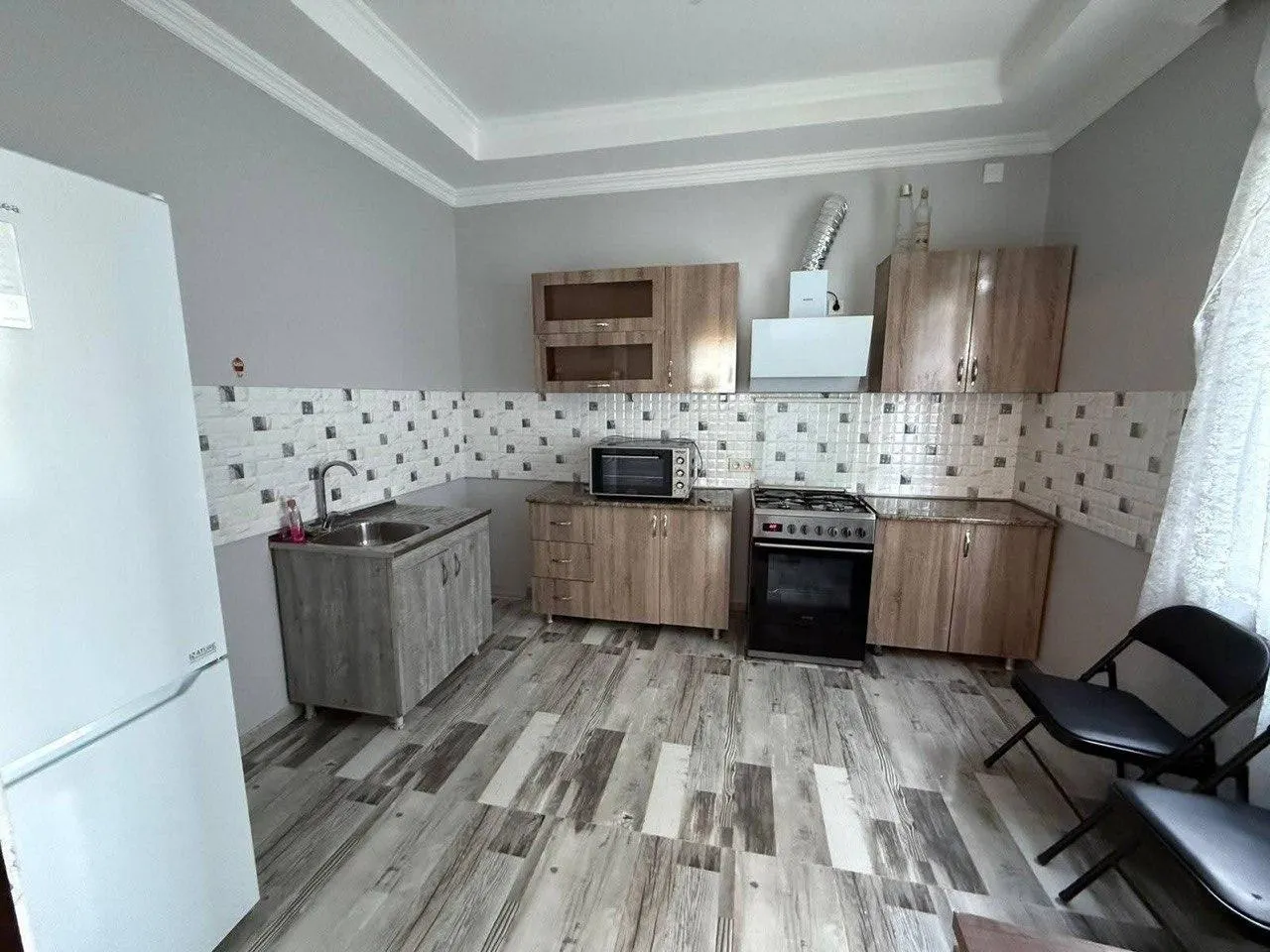 House, 4-room, 80 m²