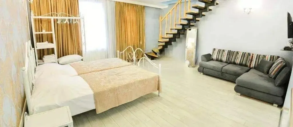 Дом, 5-комн., 180 м²