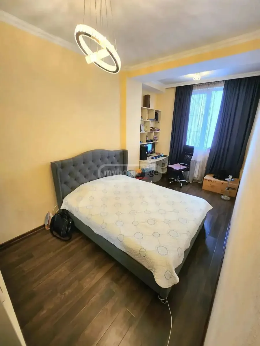 Квартира, 3-комн., 74 м²