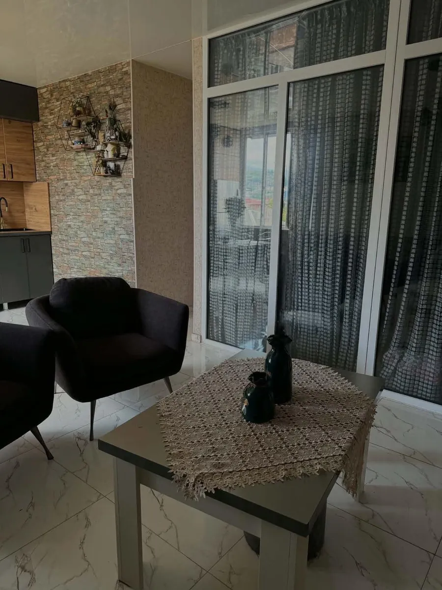 Квартира, 3-комн., 60 м²