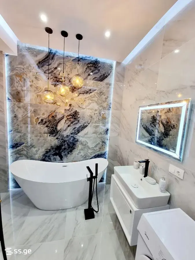 Квартира, 4-комн., 200 м²