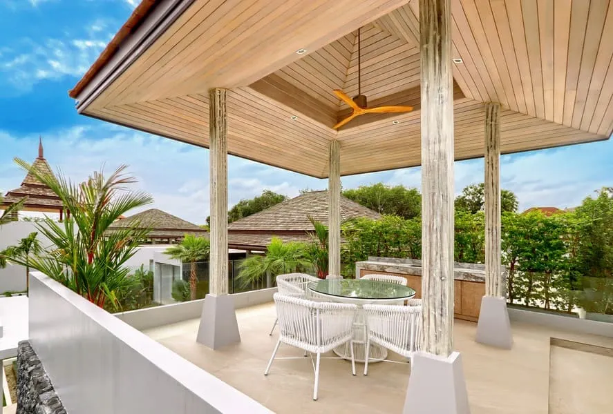 Botanica Lakeside II residential complex