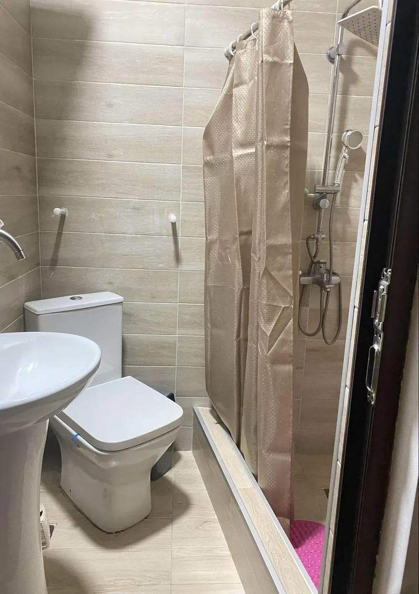 House, 5-room, 460 m²