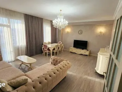Apartment, 5-room, 155 m²