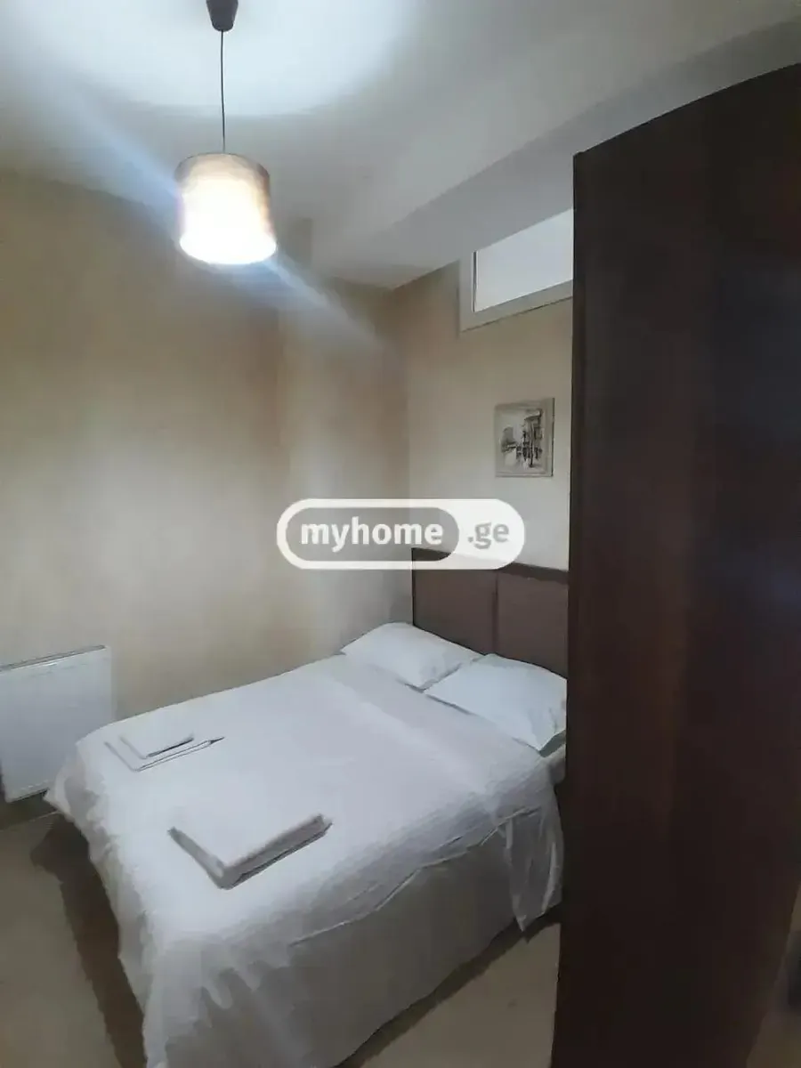 Квартира, 3-комн., 70 м²