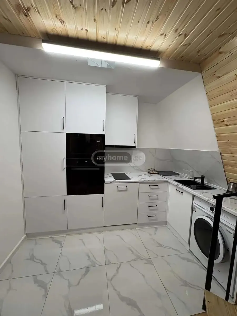 Дом, 3-комн., 100 м²