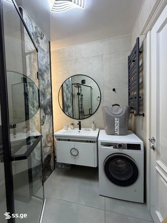 Apartment, 5-room, 133 m²