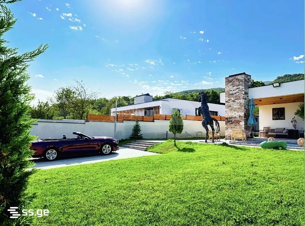 Дом, 5-комн., 750 м²