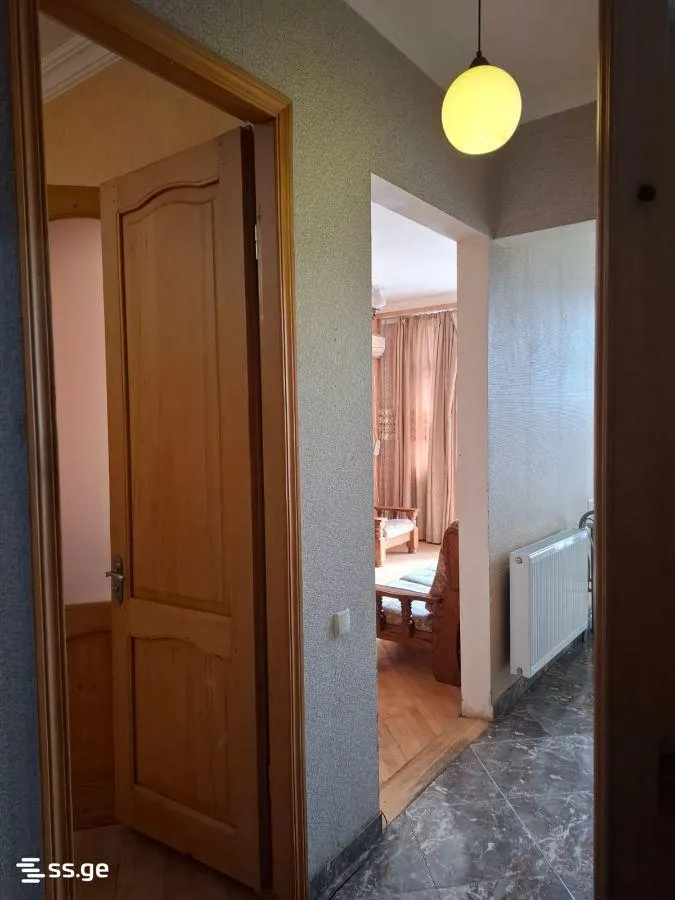 Квартира, 3-комн., 70 м²