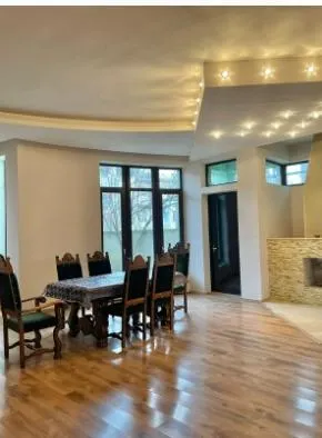 სახლი, 5-ოთახიანი, 500 მ²