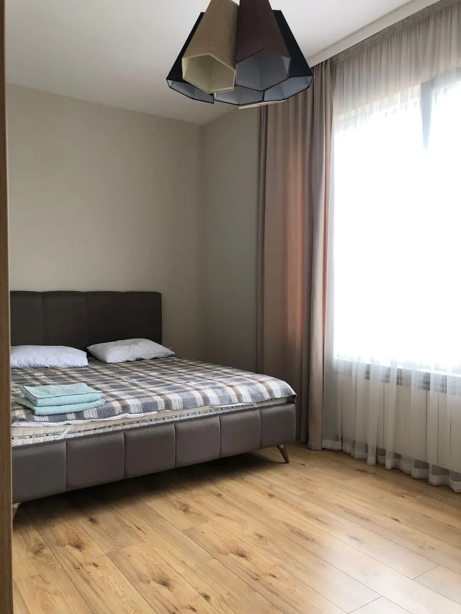 Дом, 5-комн., 270 м²