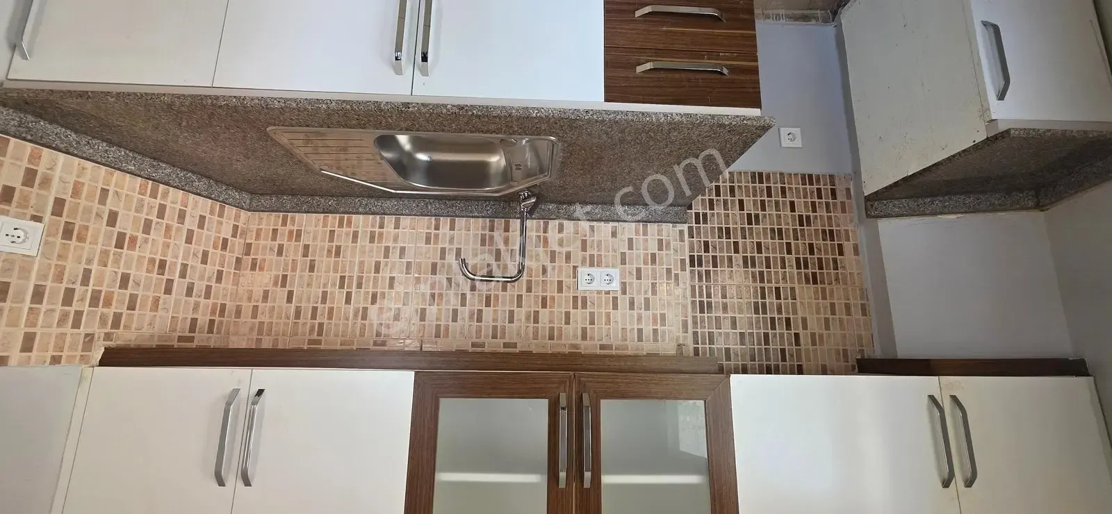 Apartment, 4-room, 120 m², Karbeyaz Sitesi