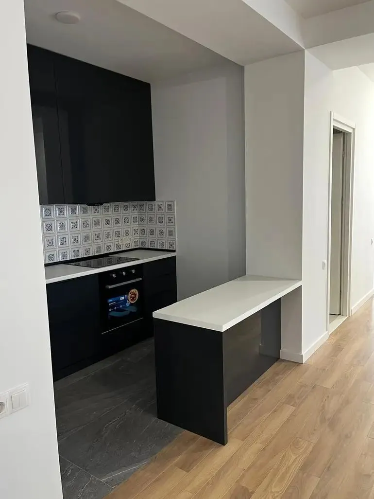 Квартира, 4-комн., 103 м²