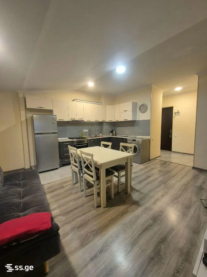 Квартира, 2-комн., 55 м²