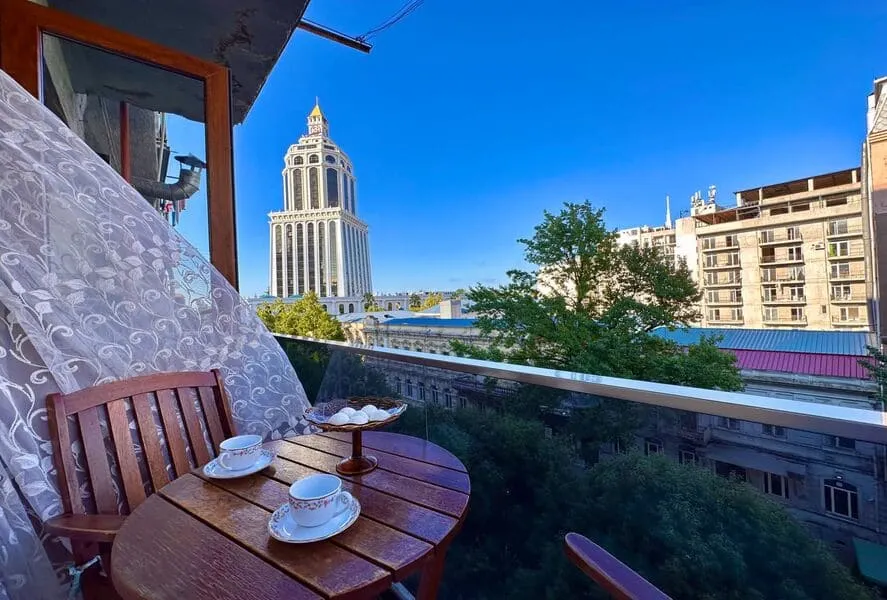 Apartment, 5-room, 130 m²