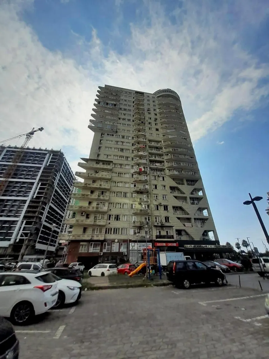 Zurab Gorgiladze St, 96 residential complex