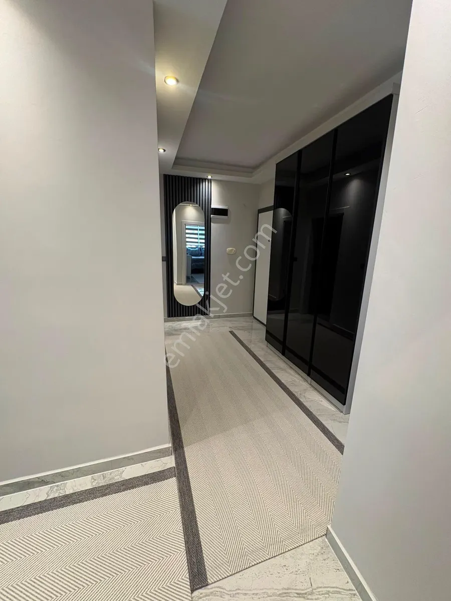 Apartment, 4-room, 140 m²