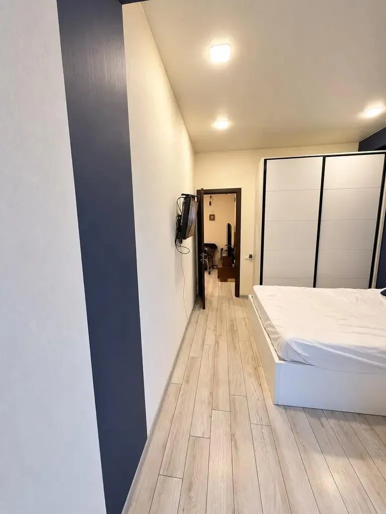 Квартира, 3-комн., 74 м², Nino Zhvania St, 47