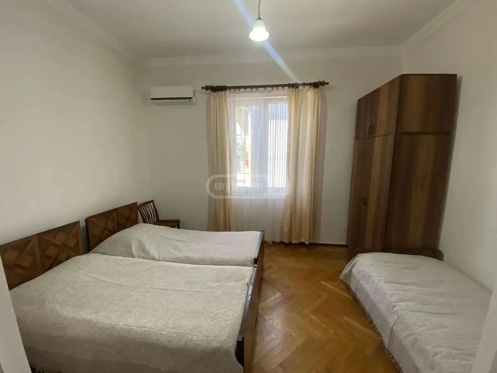 House, 4-room, 120 m²