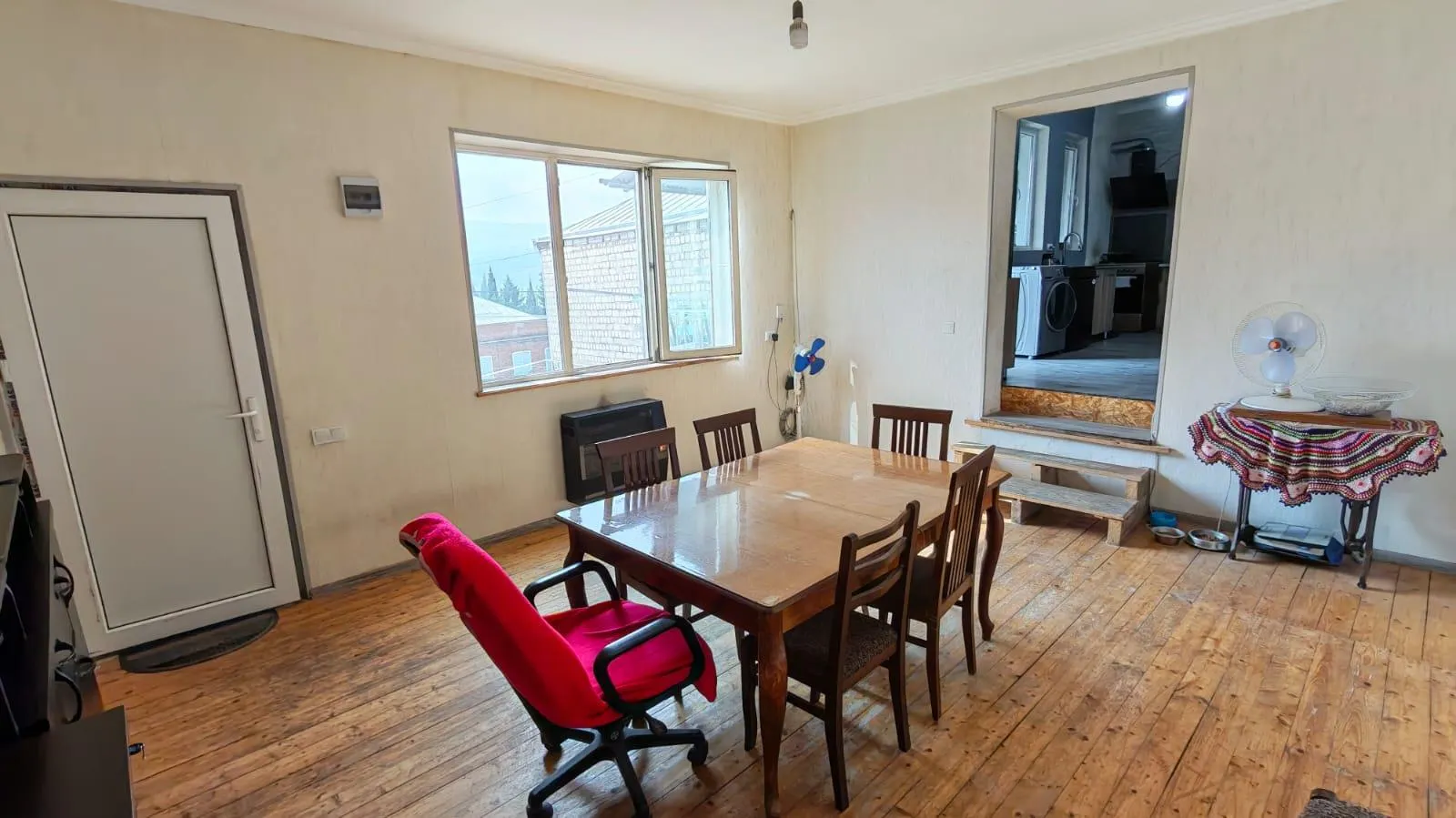 House, 5-room, 231 m²