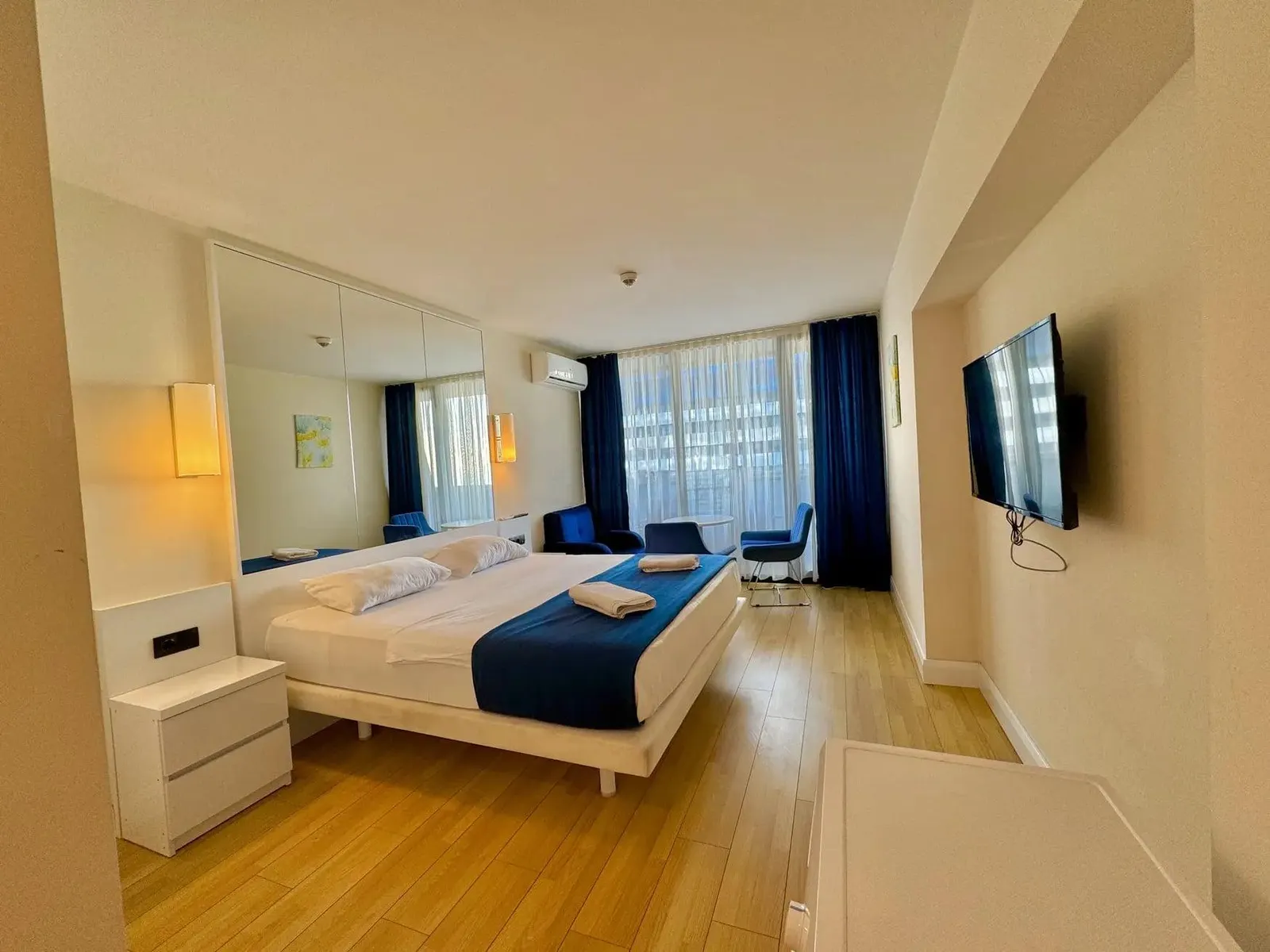 Apartment, 1-room, 33 m², Orbi City
