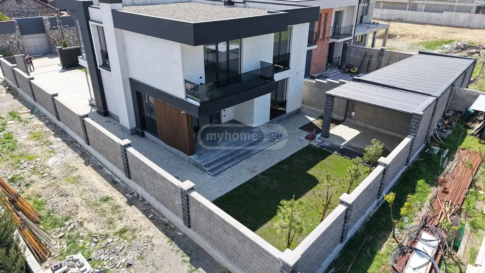 Дом, 5-комн., 328 м²