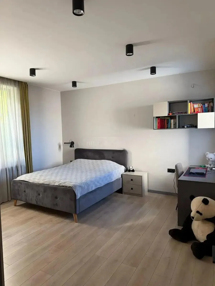 Дом, 6-комн., 355 м²