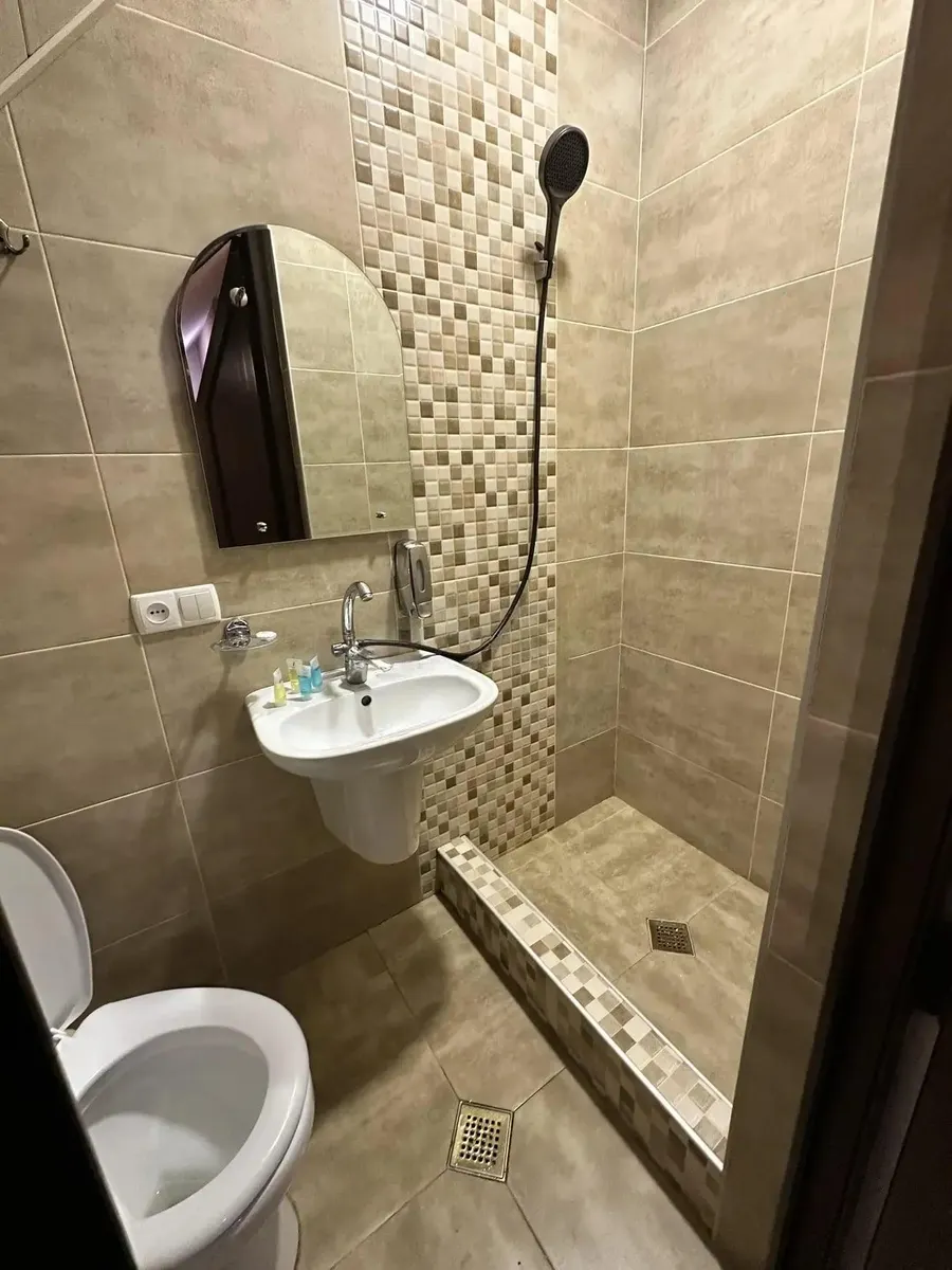 House, 6-room, 252 m²