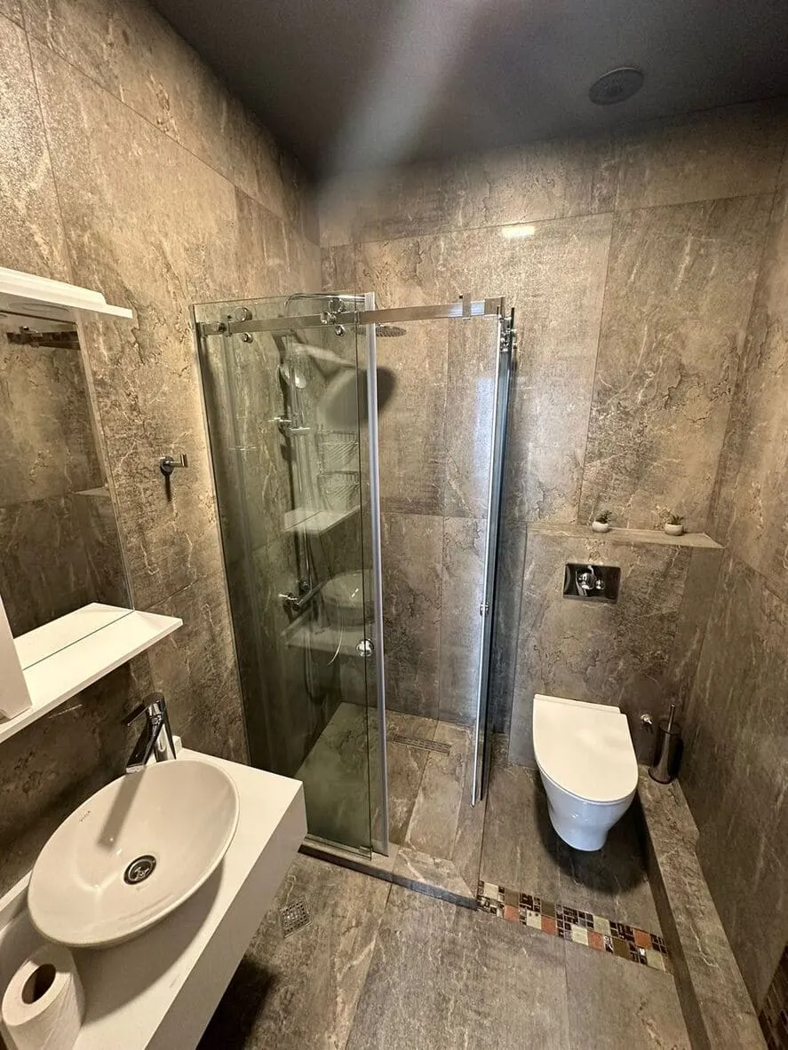 Квартира, 2-комн., 121.4 м²