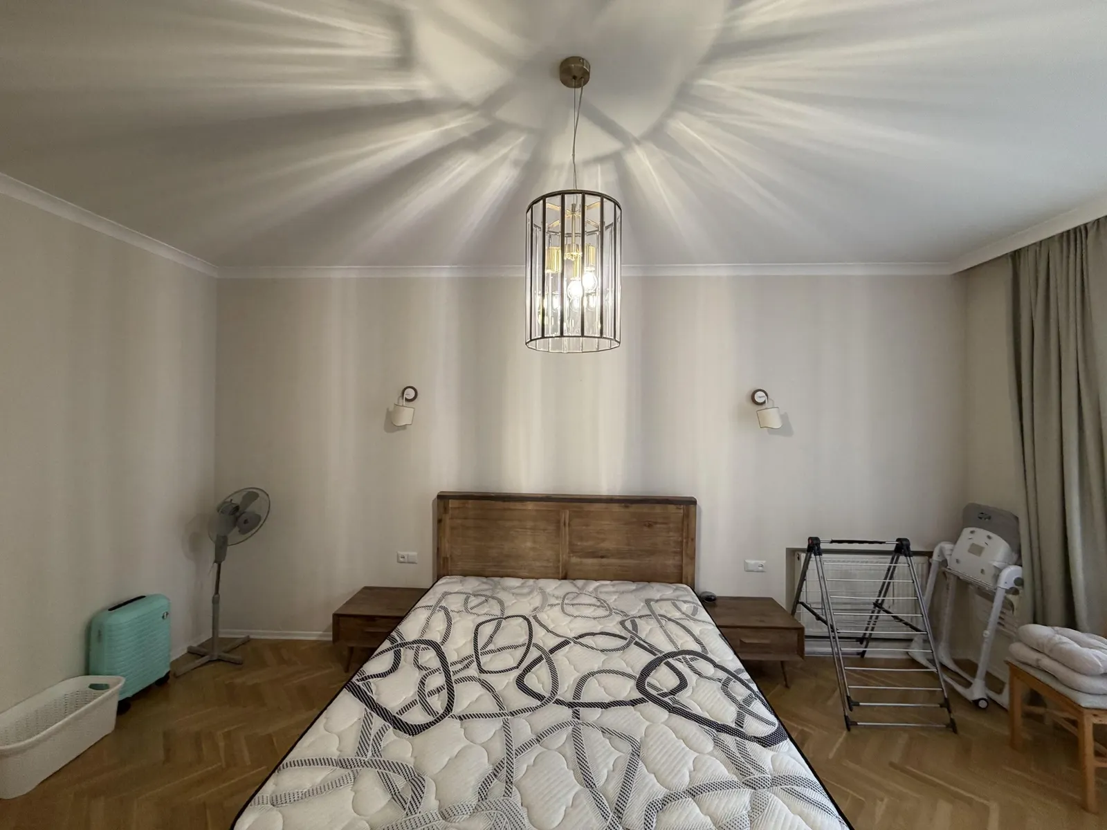 Квартира, 3-комн., 120 м²