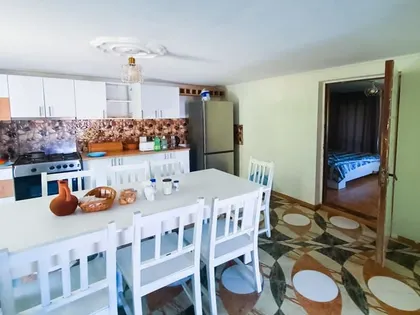 House, 5-room, 265 m²