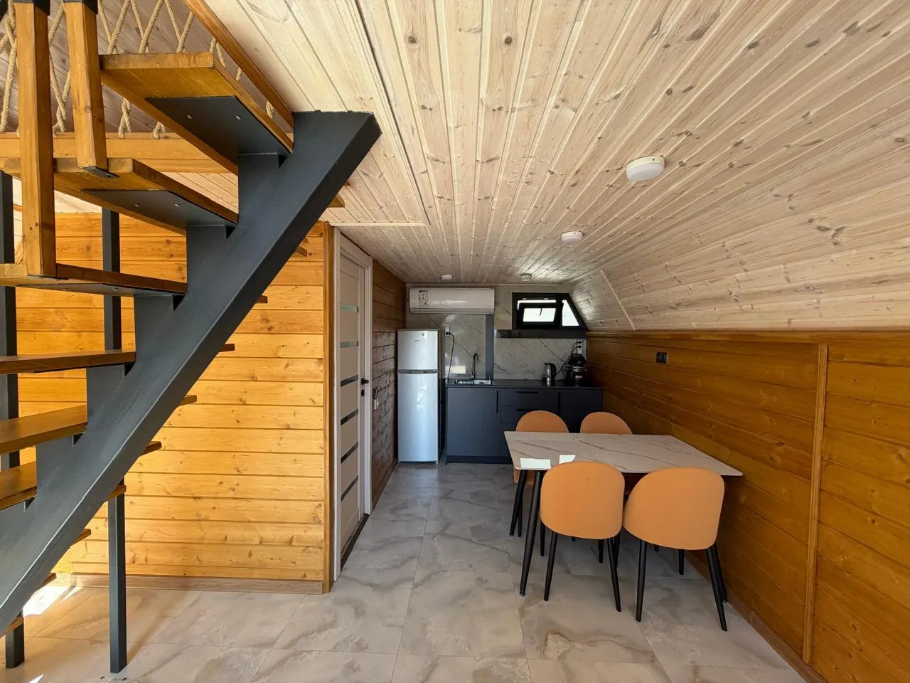 Дом, 2-комн., 60 м²