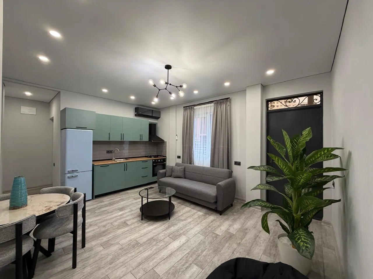 House, 3-room, 71 m²