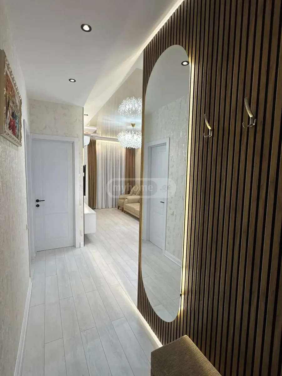 Квартира, 3-комн., 56 м²