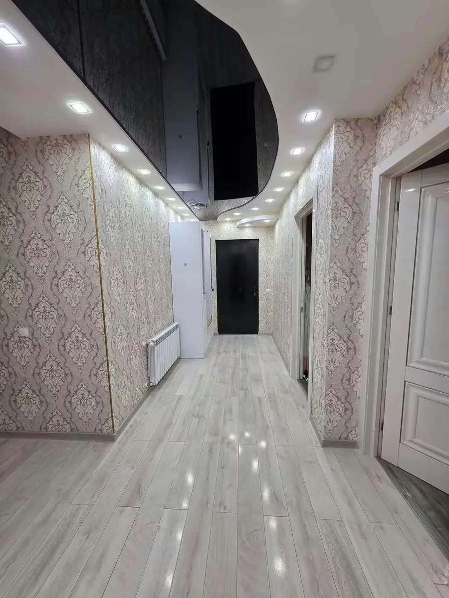 Квартира, 3-комн., 95 м²