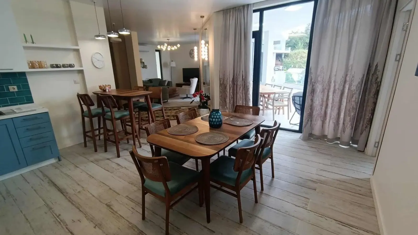 Дом, 8-комн., 417 м²