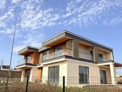 Дом, 6-комн., 476 м²