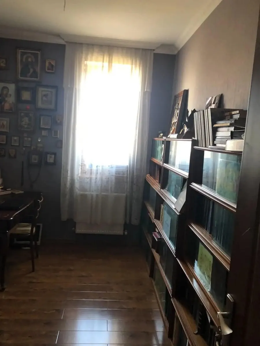 House, 10-room, 540 m²