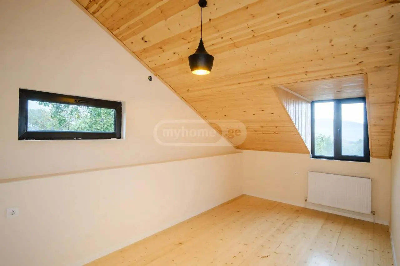 Дом, 5-комн., 390 м²