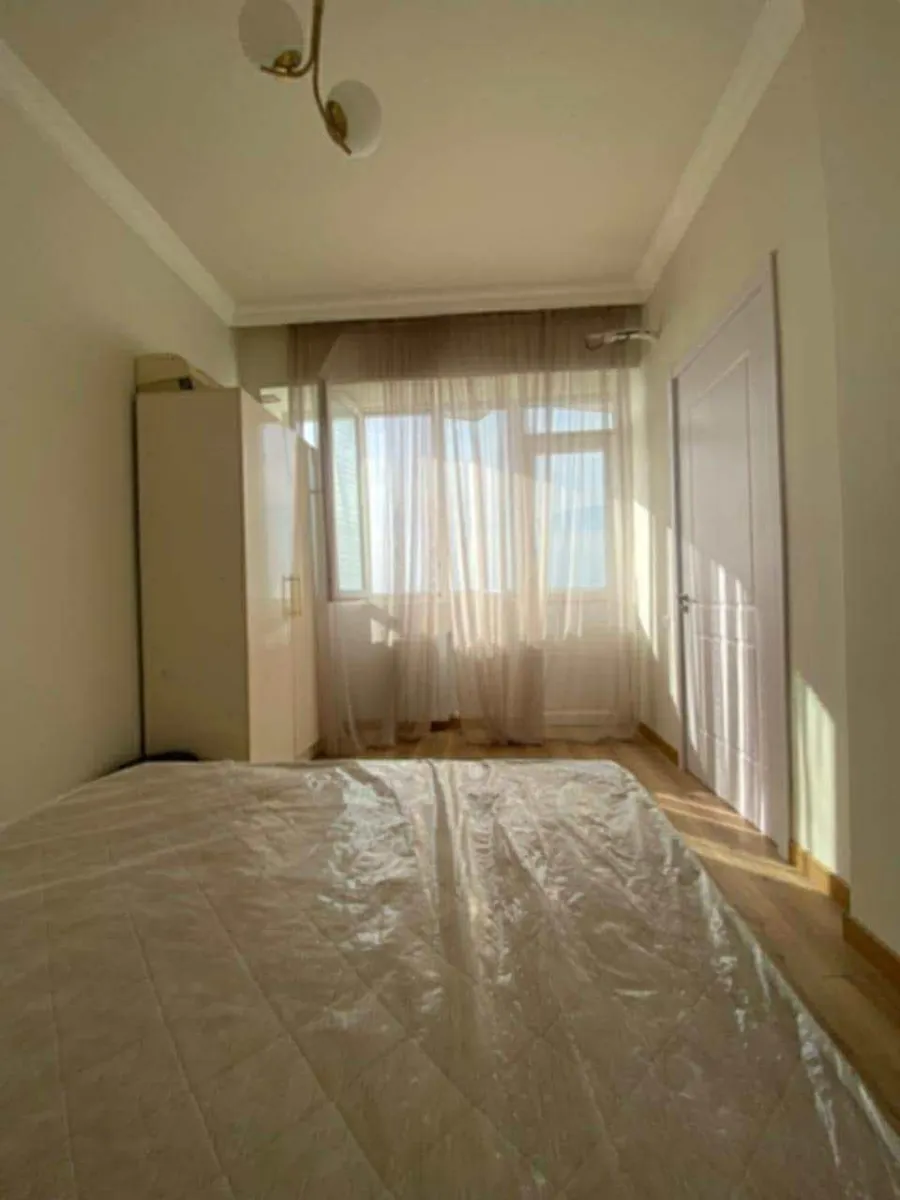Apartment, 3-room, 70 m², Zurab Gorgiladze St, 96